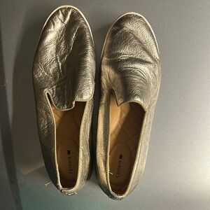 Birdies Silver Flats with Metallic Sheen